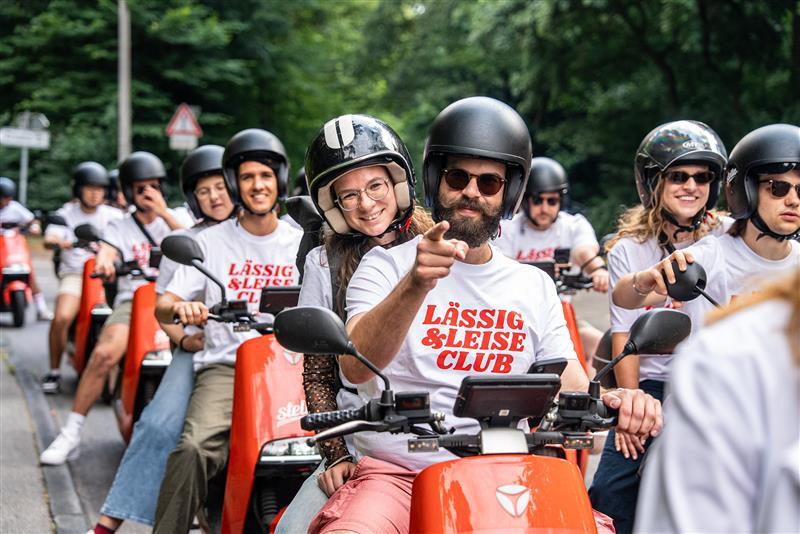 Auf die stella-E-Mopeds, fertig, los